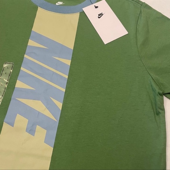 Boys Nike Logo Short Sleeve Shirt - Picture 3 of 5